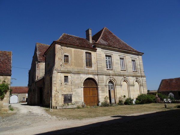 Le palais abbatial de Moutiers Saint Jean est désormais ouvert à la  visite.. - Châtillonnais
