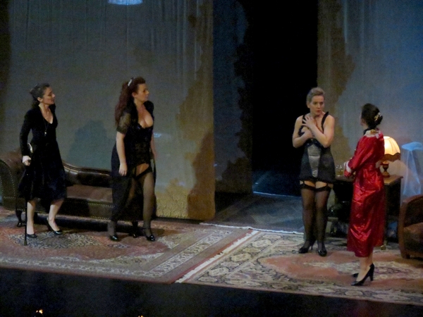 "Résistantes", une pièce de théâtre poignante et pleine d'humanité a été très applaudie au Théâtre Gaston Bernard de Châtillon sur Seine