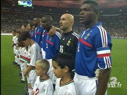 Samedi 06.10.2001 Stade de france l\'équipe de France-Algérie 4-1