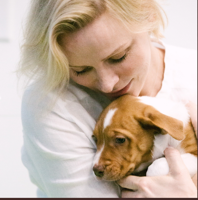 Princess Charlene in California, she visited a foundation for animals
