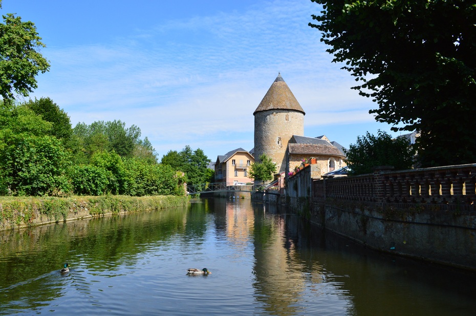 Bonneval, charmant village au bord du Loir