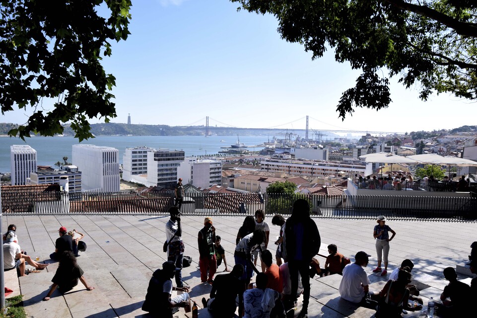 Portugal - Lisboa - Chiado - Alto Santa Catarina