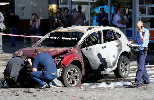 VALENTYN OGIRENKO / REUTERS Le journaliste Pavel Cheremet est mort à Kiev, mercredi matin 20 juillet, dans l’explosion de la voiture qu’il conduisait.