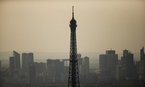 A 124 ans, la Tour Eiffel se met à la visite virtuelle