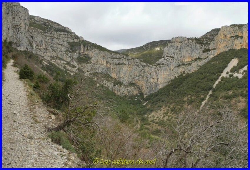 St Guilhem le Désert, le sentier des fenestrettes