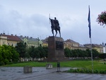 Zagreb - Statue équestre face à la gare