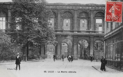 Lille - La Mairie détruite