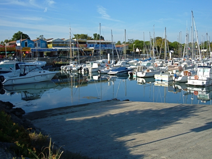 Le port de Boyardville, commune de Saint George d'OlÃ©ron - Saint-Georges-d'OlÃ©ron