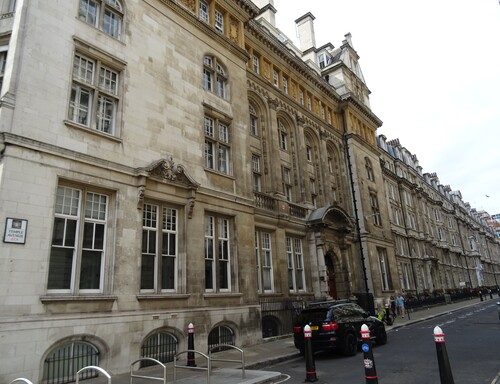 En traversant la Tamise à Londres (photos)