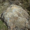 Le rocher avec deux croix gravées, situé près de la borne frontière numéro 2