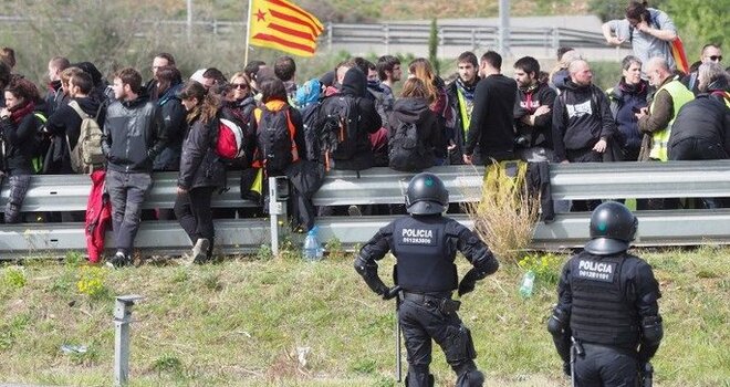Catalogne - Deux militants indépendantistes accusés de terrorisme pour avoir occupé des autoroutes