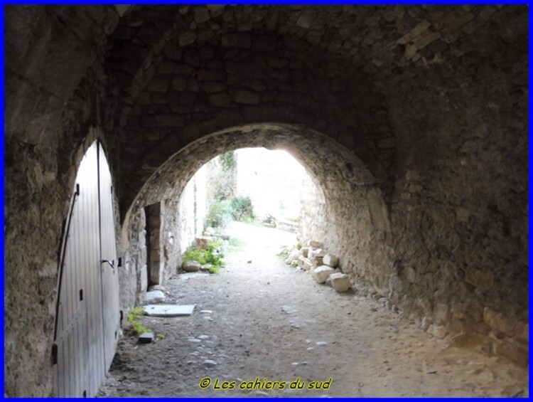 Luberon, les gorges de Combrès