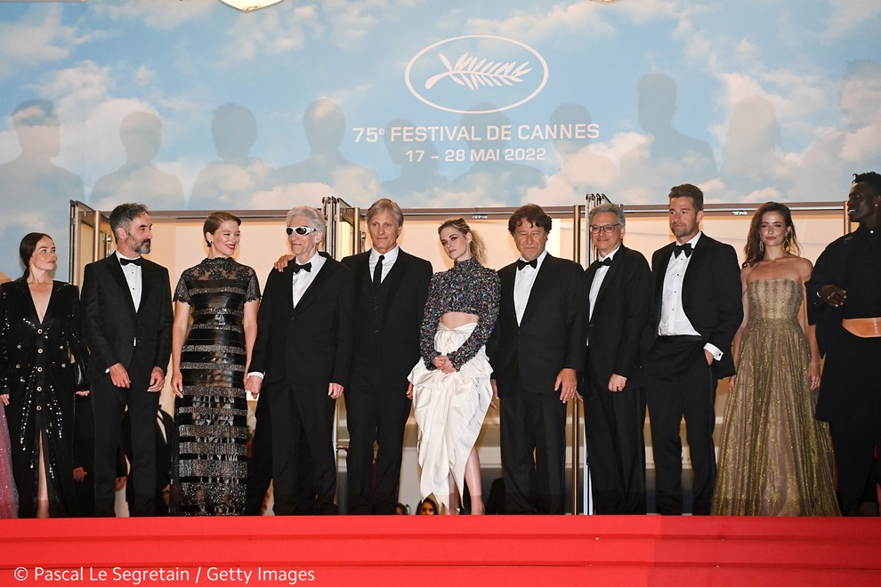 Les photos et video de Cannes 2022 pour "LES CRIMES DU FUTUR" avec Viggo Mortensen, Léa Seydoux et Kristen Stewart - Actuellement au cinéma