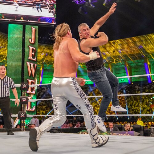 Les Résultats de Crown Jewel 2018 Show de Raw et de Smackdown