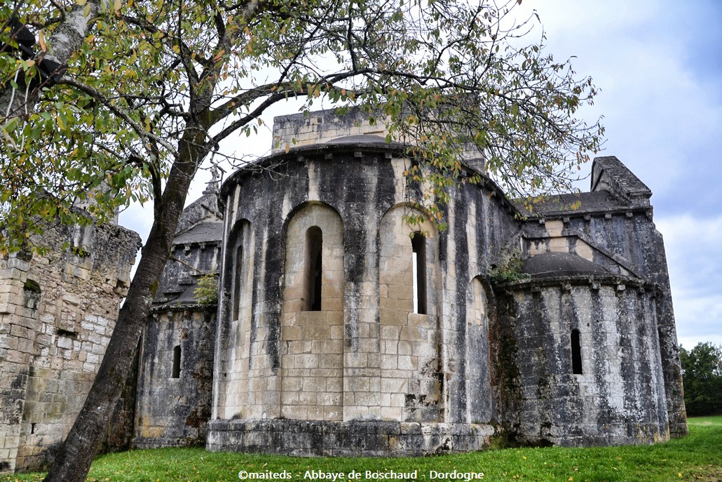Abbaye de Boschaud - Dordogne