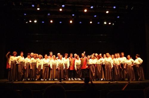 O & E : 4. 3 Choeurs et Orchestre