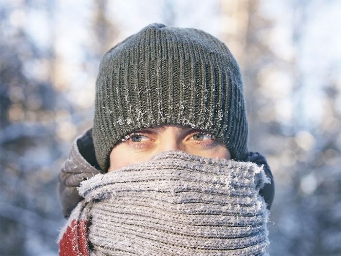 Quand on utilise l'expression «attacher sa tuque avec de la broche» pour parler de la météo en hiver.