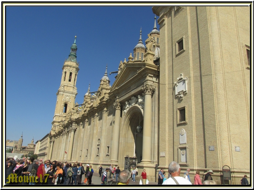 La basilique de Nuestra Señora del Pilar, ou basilique Notre-Dame du Pilier à Saragosse