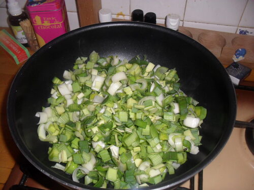 Et après les chaussons, les petits feuilletés chèvre /poireaux pour le dîner de ce soir