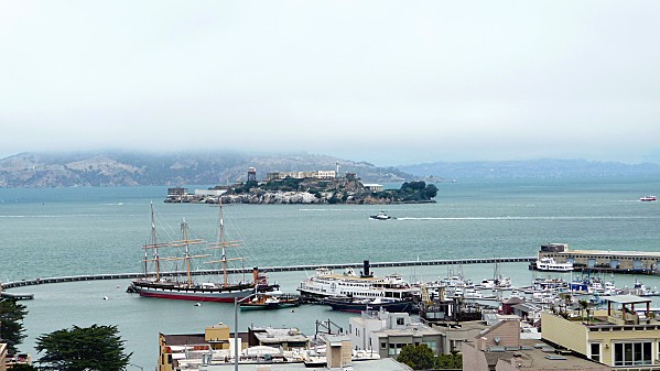 San-Francisco-Alcatraz-vue-de-Russian-Hill.jpg