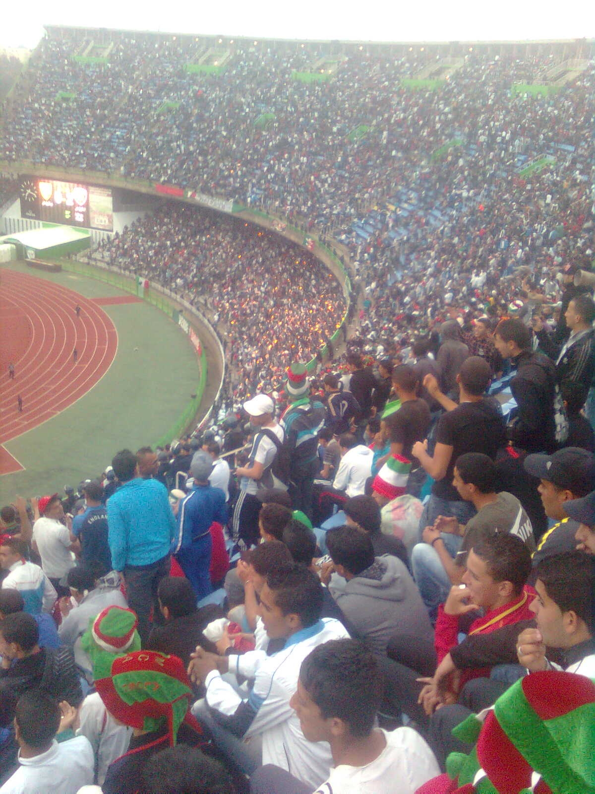 Mercredi 2.5.2012 USMA-MCA 3-1 AMORPHE Mouloudia