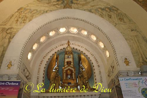 Ars sur Formans, la chapelle du cœur