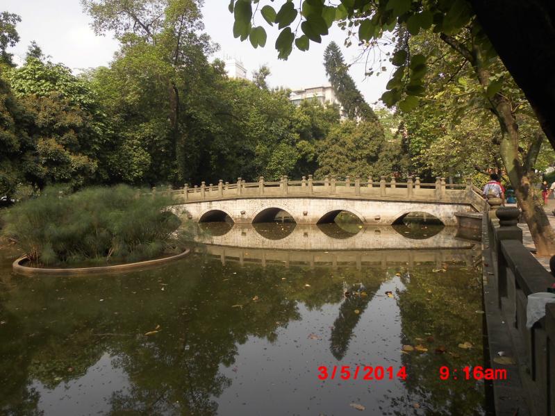 LE PLARC DES MARTYRS ET DE L'AMITIE A GUANGZHOU