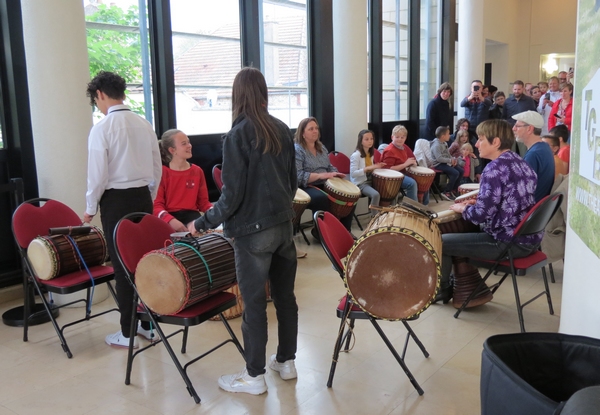 L'Ecole Municipale de Musique de Châtillon sur Seine a donné un superbe concert le 13 mai au TGB ...