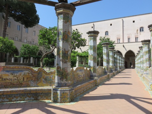 Le monastère Santa Chiara à Naples