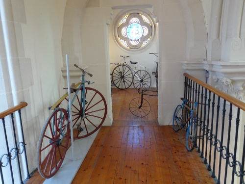 Des vélos anciens au musée des Beaux-Arts de Montbard