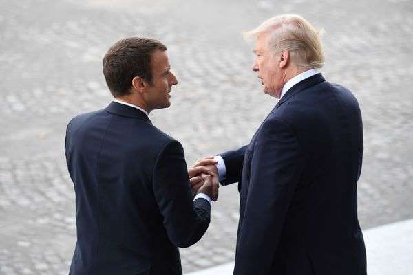 Les présidents français et américain Emmanuel Macron (g) et Donald Trump, le 14 juillet 2017 à Paris (photo d'illustration).