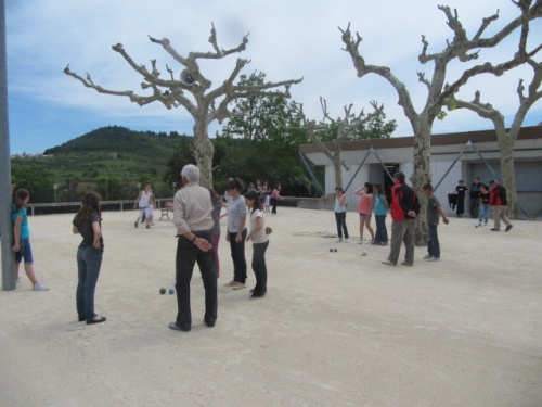 INICIATION DU SPORT BOULE AU CLASSE DE CM2 - CE 1