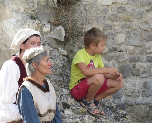 À Yèvre-le-châtel, fête médiévale