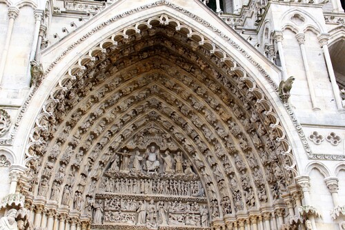 Voici quelles belles images de la superbe Ville d'Amiens