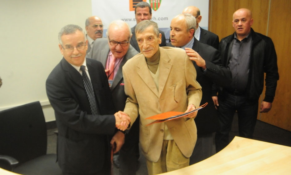 Jeudi 19.6.2008 Sonatrach reprend la section football et vole les autres sections