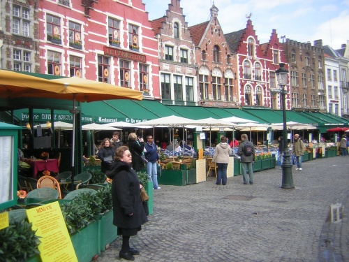 BRUGES, LA VENISE DU NORD