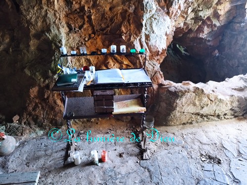 Saint Raphaël, la grotte saint Honorat (Sainte Baume)