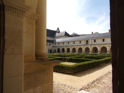 Abbaye de Fontevraud (2).