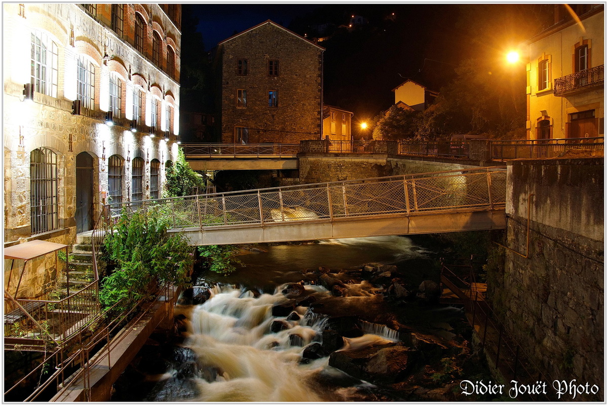 63 . Puy de Dôme - Thiers (1)