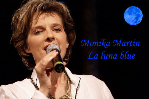 Monika Martin-La luna blue