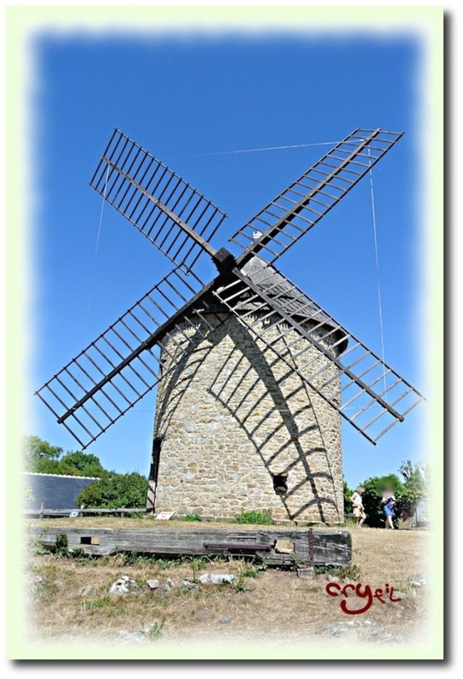 Direction le moulin