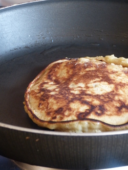 Pancakes à la banane et au lait de coco