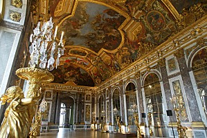 Château-de-Versailles-Galerie-des-glaces-001