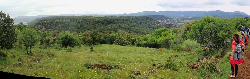 On passe à Laulo, et regarde le Salagou de haut.