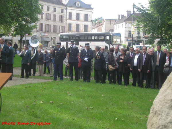 La commémoration de l'appel du 18 juin à Châtillon sur Seine, vue par René Drappier
