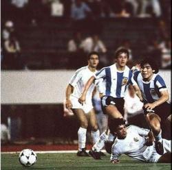 Mondial junior Argentine-EN 5-0