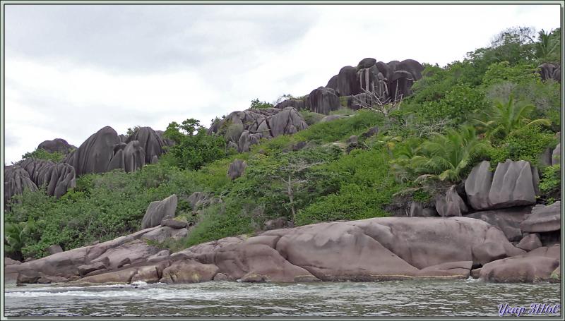 Débarquement sur l'île Grande-Sœur - Seychelles