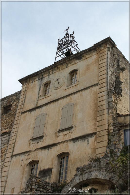 Campanile mairie Oppède-le-Vieux Vaucluse