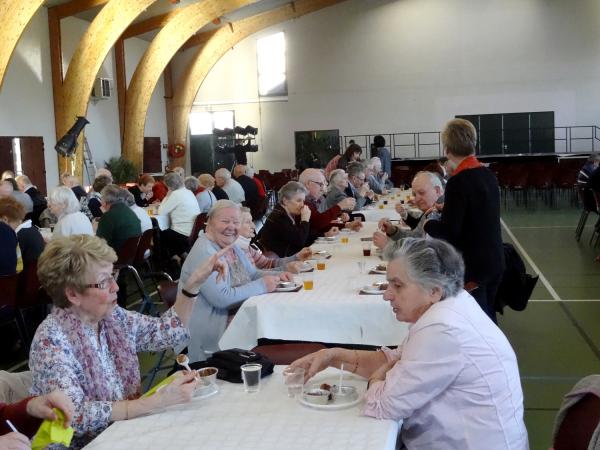Le goûter des Aînés de février 2014