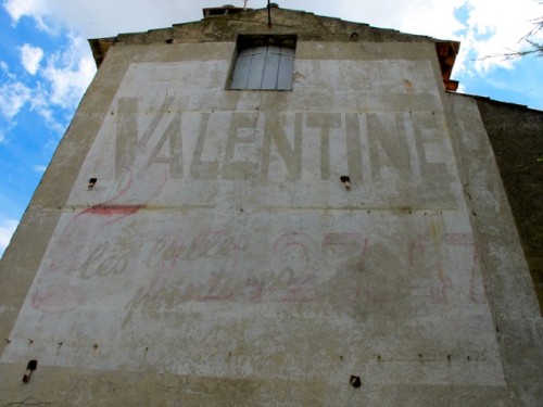 Coursan mur peint Valentine